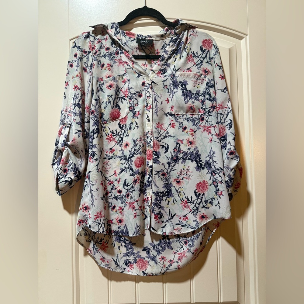 by & by Floral Button-Up Blouse - White and Pink